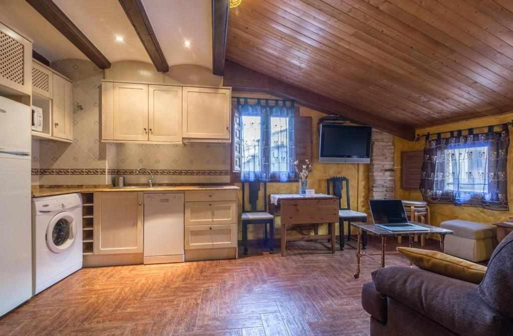 Hotel Apartamentos Melihah Daroca Værelse billede